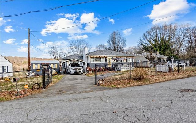113 Hardy Street, Jonesville, NC 28642