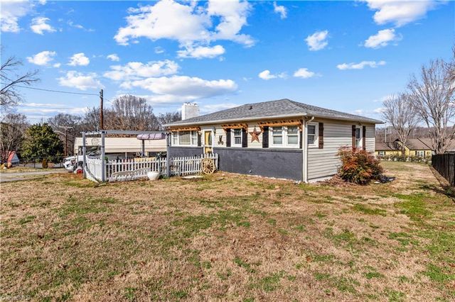 113 Hardy Street, Jonesville, NC 28642