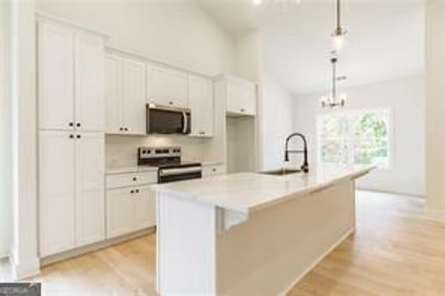 7364 Cherokee Lane, Murrayville, GA 30564