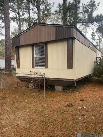 9815 Adam Dr, Denham Springs, LA 70726