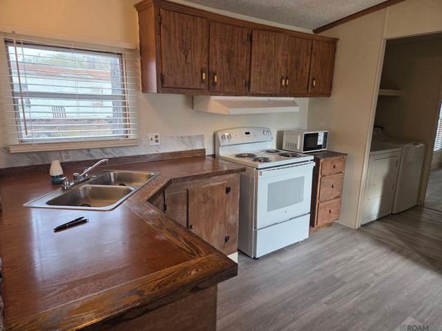 9815 Adam Dr, Denham Springs, LA 70726