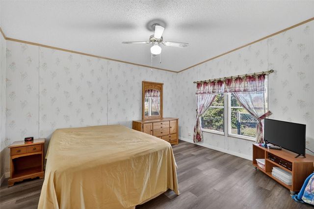 3224 MANATEE ROAD, Tavares, FL 32778