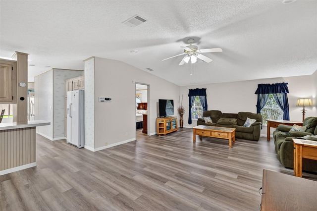 3224 MANATEE ROAD, Tavares, FL 32778