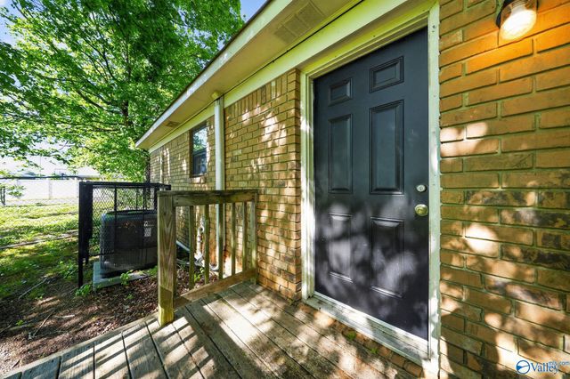 54 Robinson Creek Road, Falkville, AL 35622