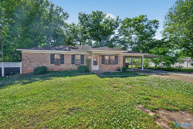 54 Robinson Creek Road, Falkville, AL 35622