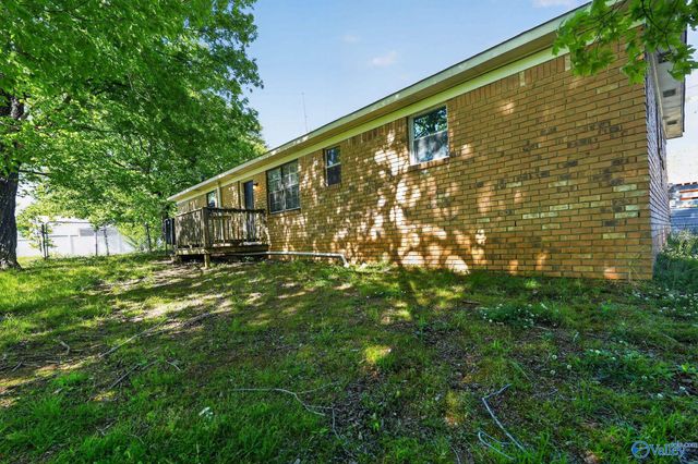 54 Robinson Creek Road, Falkville, AL 35622