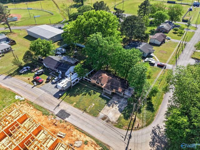 54 Robinson Creek Road, Falkville, AL 35622