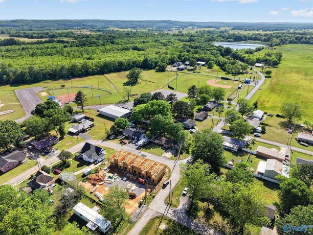 54 Robinson Creek Road, Falkville, AL 35622