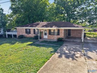 54 Robinson Creek Road, Falkville, AL 35622