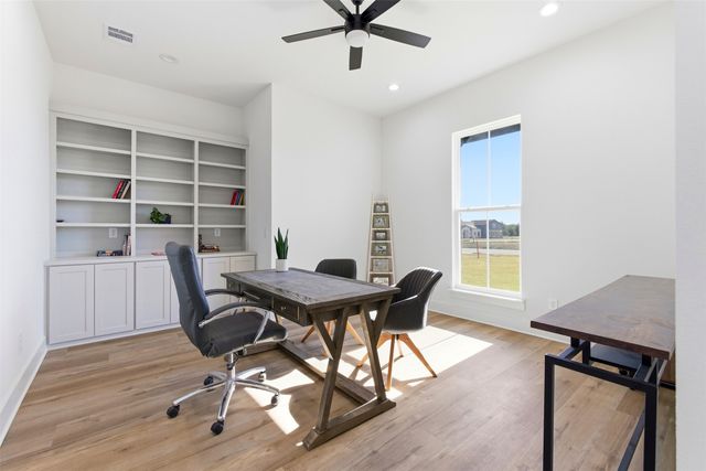 1431 Westgrove Lane, Waxahachie, TX 75165