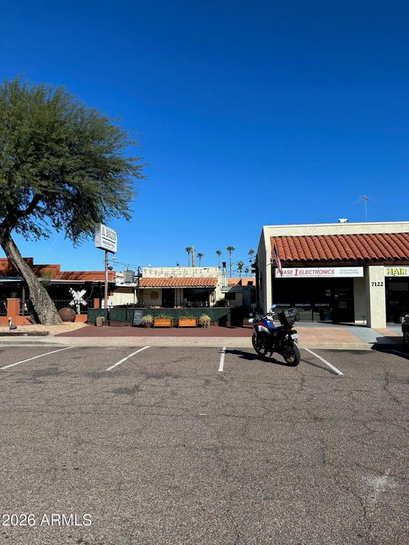 7120 E BECKER Lane, Scottsdale, AZ 85254 — photo 2