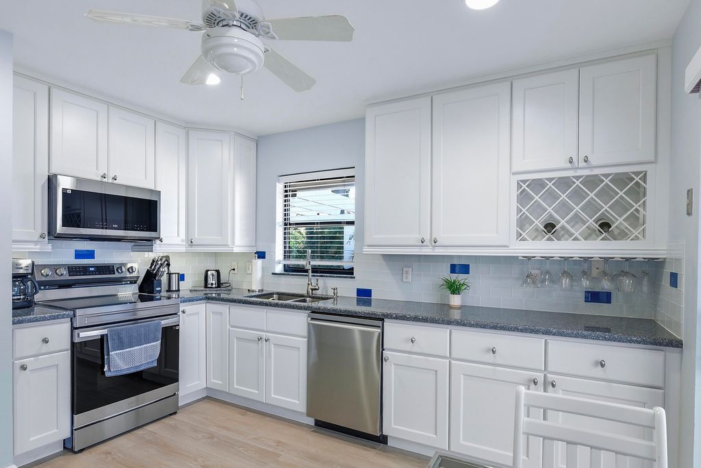 3736 Freshwater Drive, Jupiter, FL 33477