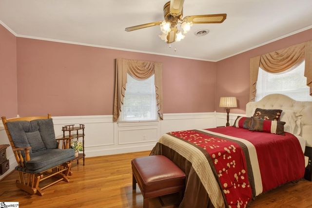 323 Workman Avenue, Woodruff, SC 29388