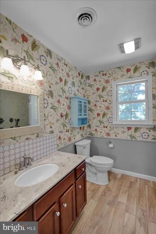 223 WOODBRIDGE LN, Douglassville, PA 19518
