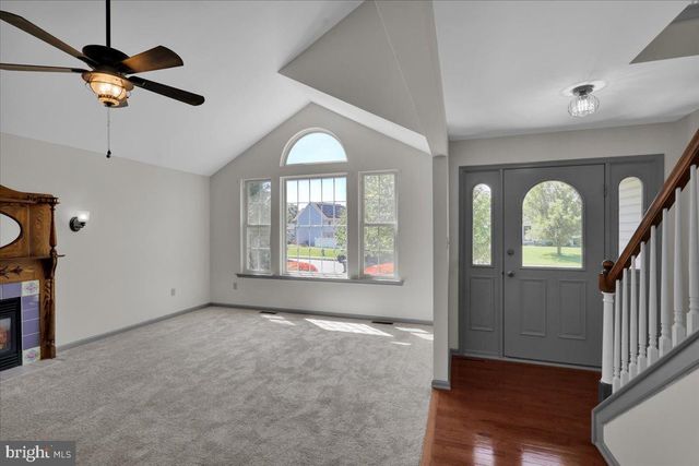 223 WOODBRIDGE LN, Douglassville, PA 19518
