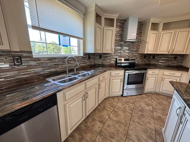 207 New Grade Road, Moncks Corner, SC 29461