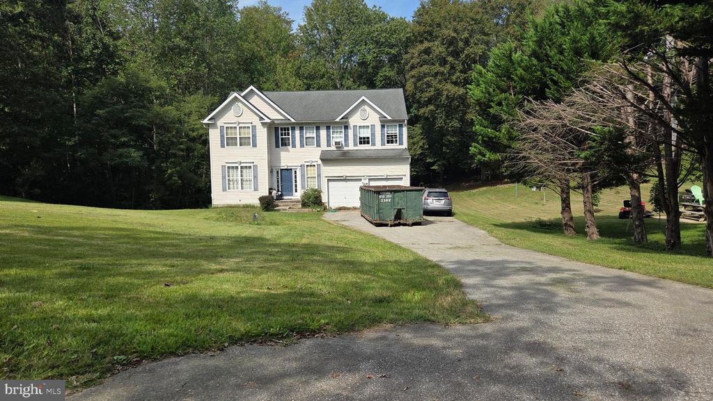 6485 PATUXENT WOODS LN, Hughesville, MD 20637