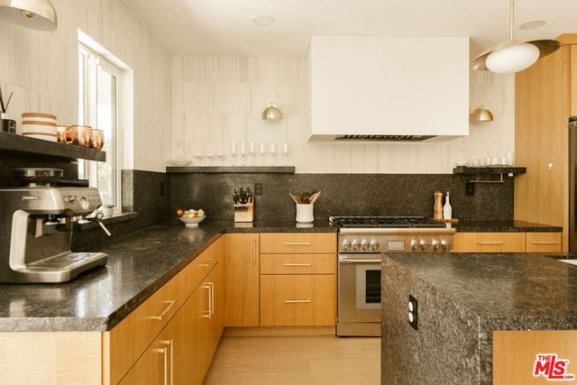 3852 Bledsoe Avenue, Los Angeles, CA 90066