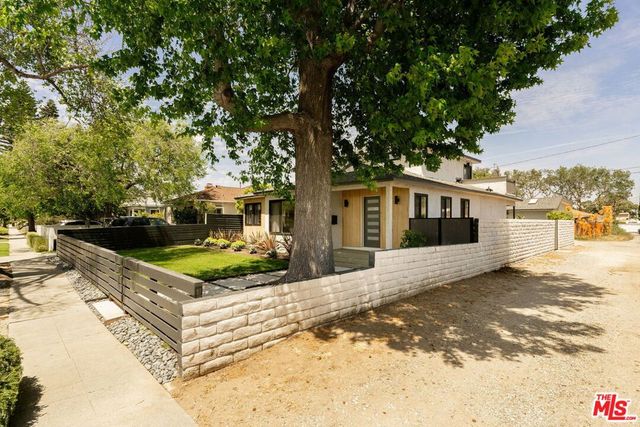 3852 Bledsoe Avenue, Los Angeles, CA 90066