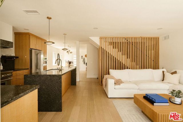 3852 Bledsoe Avenue, Los Angeles, CA 90066