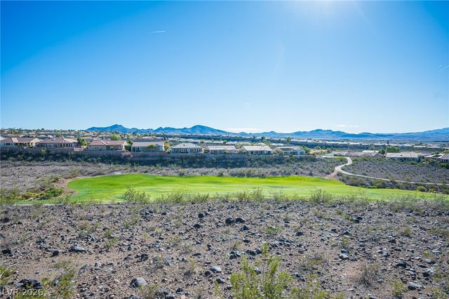 2875 Scotts Valley Drive, Henderson, NV 89052