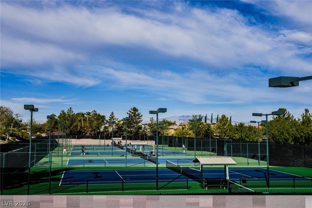 2875 Scotts Valley Drive, Henderson, NV 89052