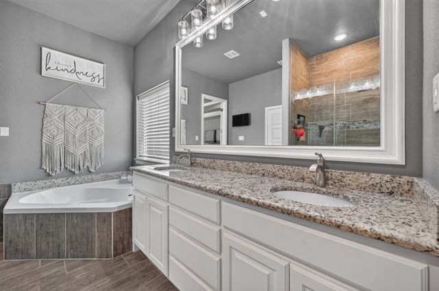 308 Familia Court, Azle, TX 76020