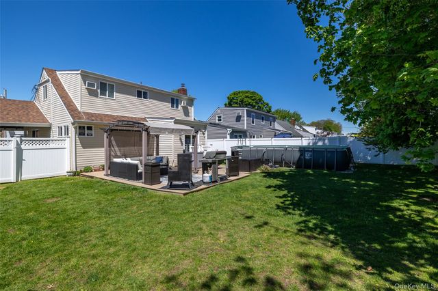 31 Jean Drive, North Babylon, NY 11703