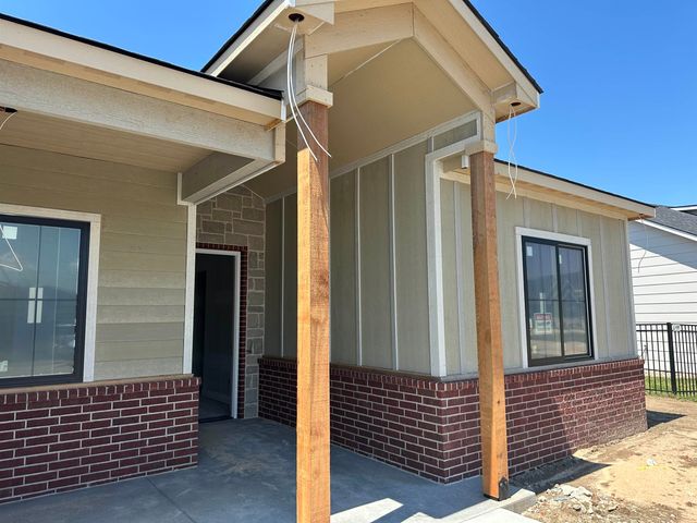 4454 N Sunny Ct, Wichita, KS 67205