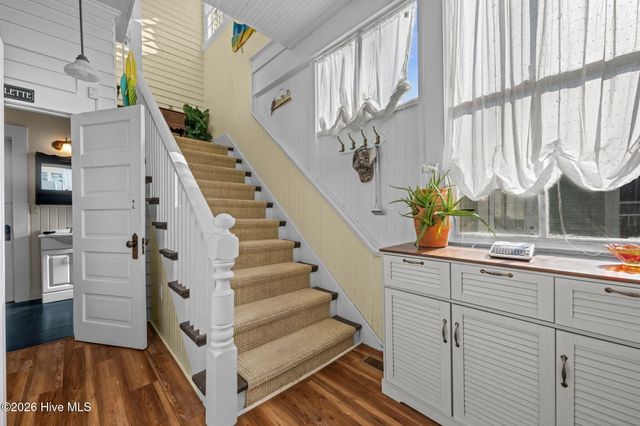 1223 National Avenue, New Bern, NC 28560