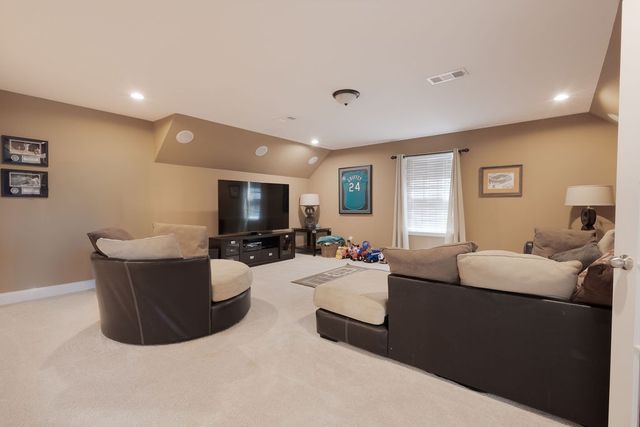 138 Sandpiper Cir, Hendersonville, TN 37075