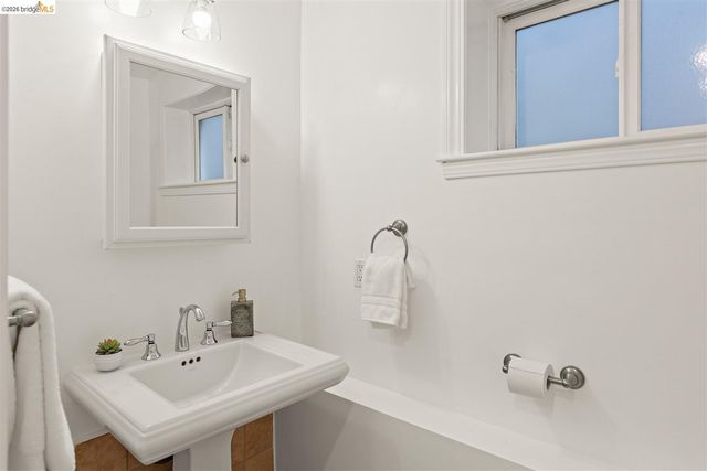645 Madison St., Albany, CA 94706