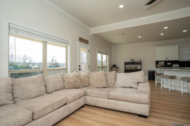 39477 Old Cornerstone Ct, Prairieville, LA 70769