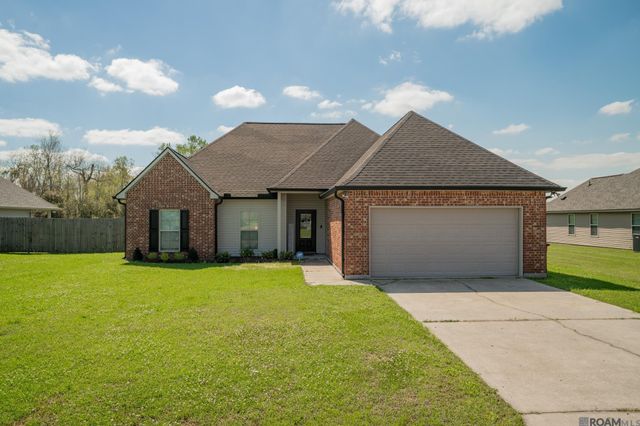 39477 Old Cornerstone Ct, Prairieville, LA 70769