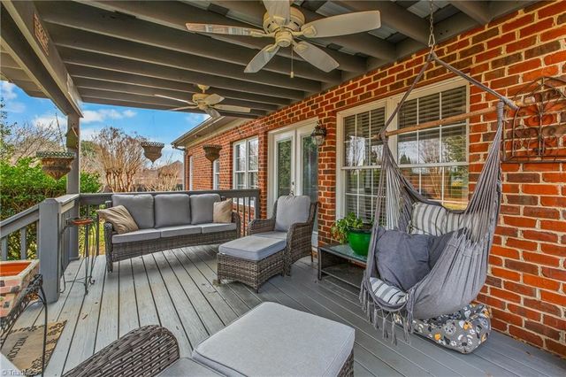 1213 Colston Court, Kernersville, NC 27284