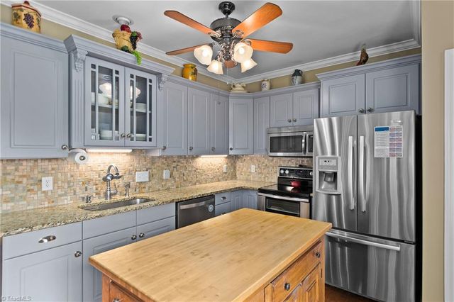 1213 Colston Court, Kernersville, NC 27284