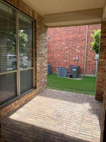 2633 Deer Hollow Drive, Little Elm, TX 75068