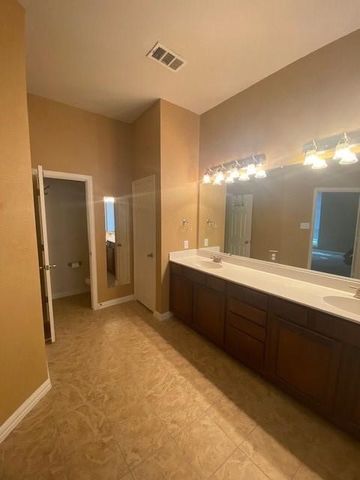 2633 Deer Hollow Drive, Little Elm, TX 75068