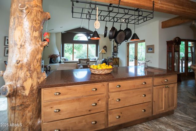 770 S Grisby Road, Skull Valley, AZ 86338