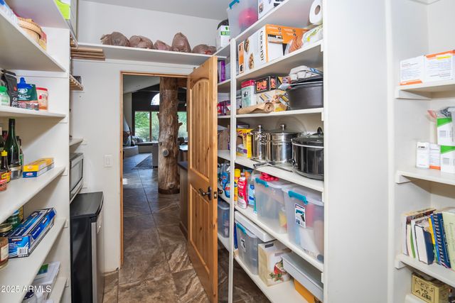 770 S Grisby Road, Skull Valley, AZ 86338