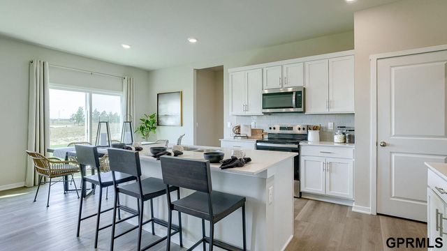 12412 S 205th Avenue, Gretna, NE 68028