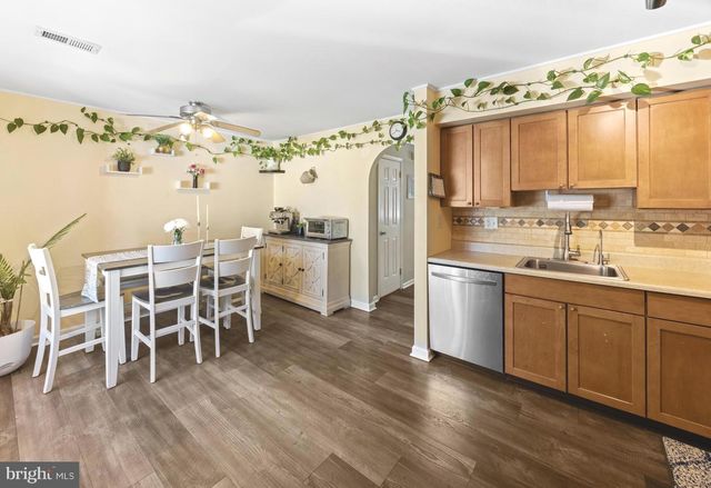 1025 BEDLINGTON PL, Bensalem, PA 19020
