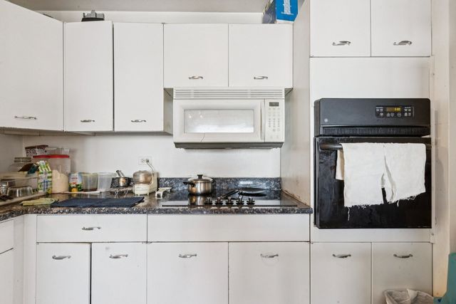 6301 N Sheridan Road 14M, Chicago, IL 60660