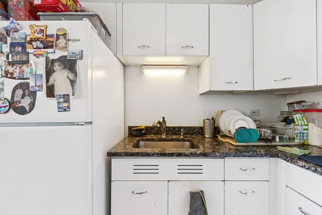 6301 N Sheridan Road 14M, Chicago, IL 60660