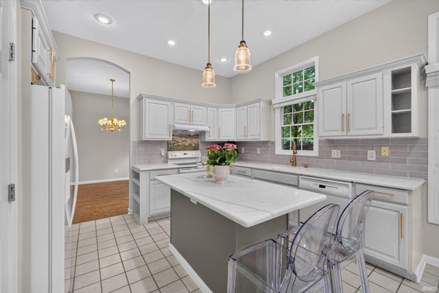 2803 S St Remy Circle, Bloomington, IN 47401