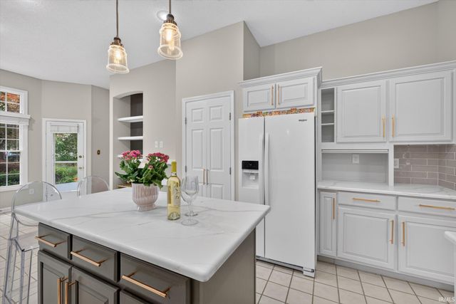 2803 S St Remy Circle, Bloomington, IN 47401
