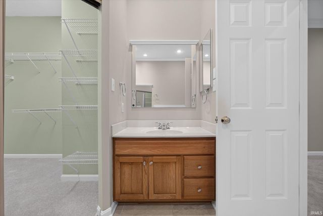 2803 S St Remy Circle, Bloomington, IN 47401