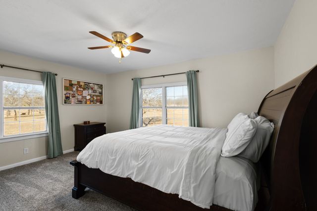 305 Cheyenne Drive, Runaway Bay, TX 76426