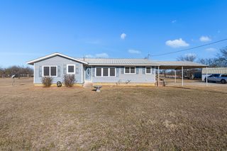 305 Cheyenne Drive, Runaway Bay, TX 76426