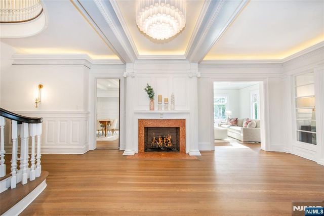 143 S Mountain Avenue, Montclair, NJ 07042